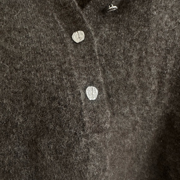 Polo-Collar Button-Up Knit Sweater - Short Sleeves - Size M - Picture 5 of 8